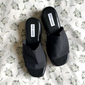 Steve Madden 90s Y2K Platform Slides